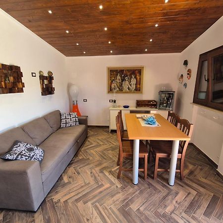 Villa Fiore - Piscina E Idromassaggio Itri Eksteriør billede