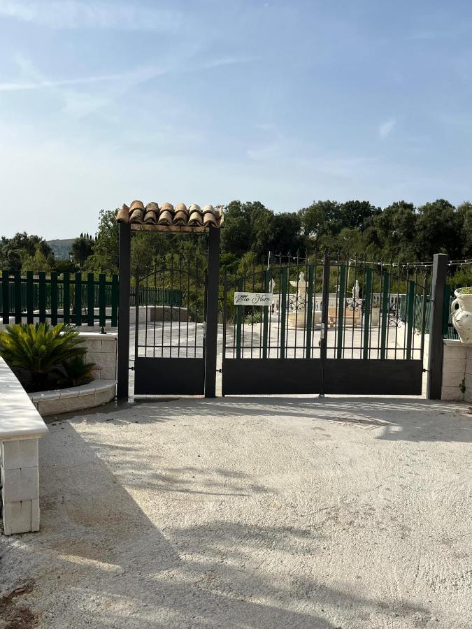 Villa Fiore - Piscina E Idromassaggio Itri Eksteriør billede